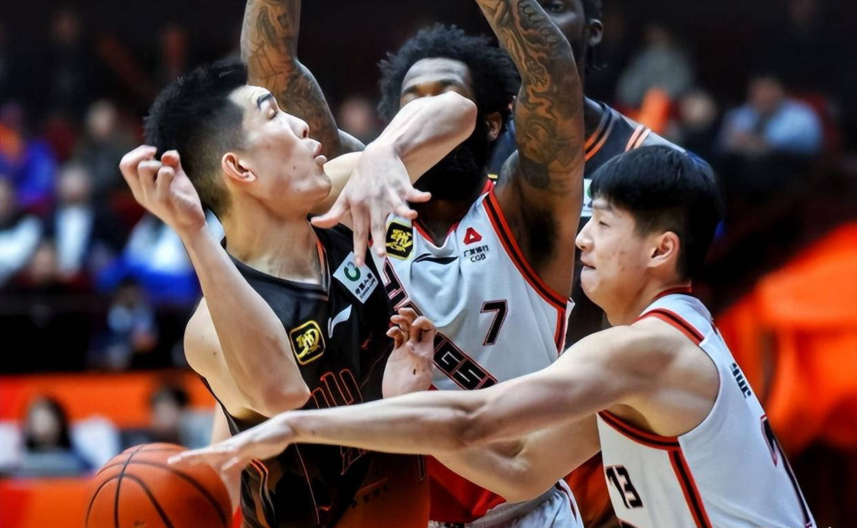 山东男篮大胜竞争对手，实现六连胜